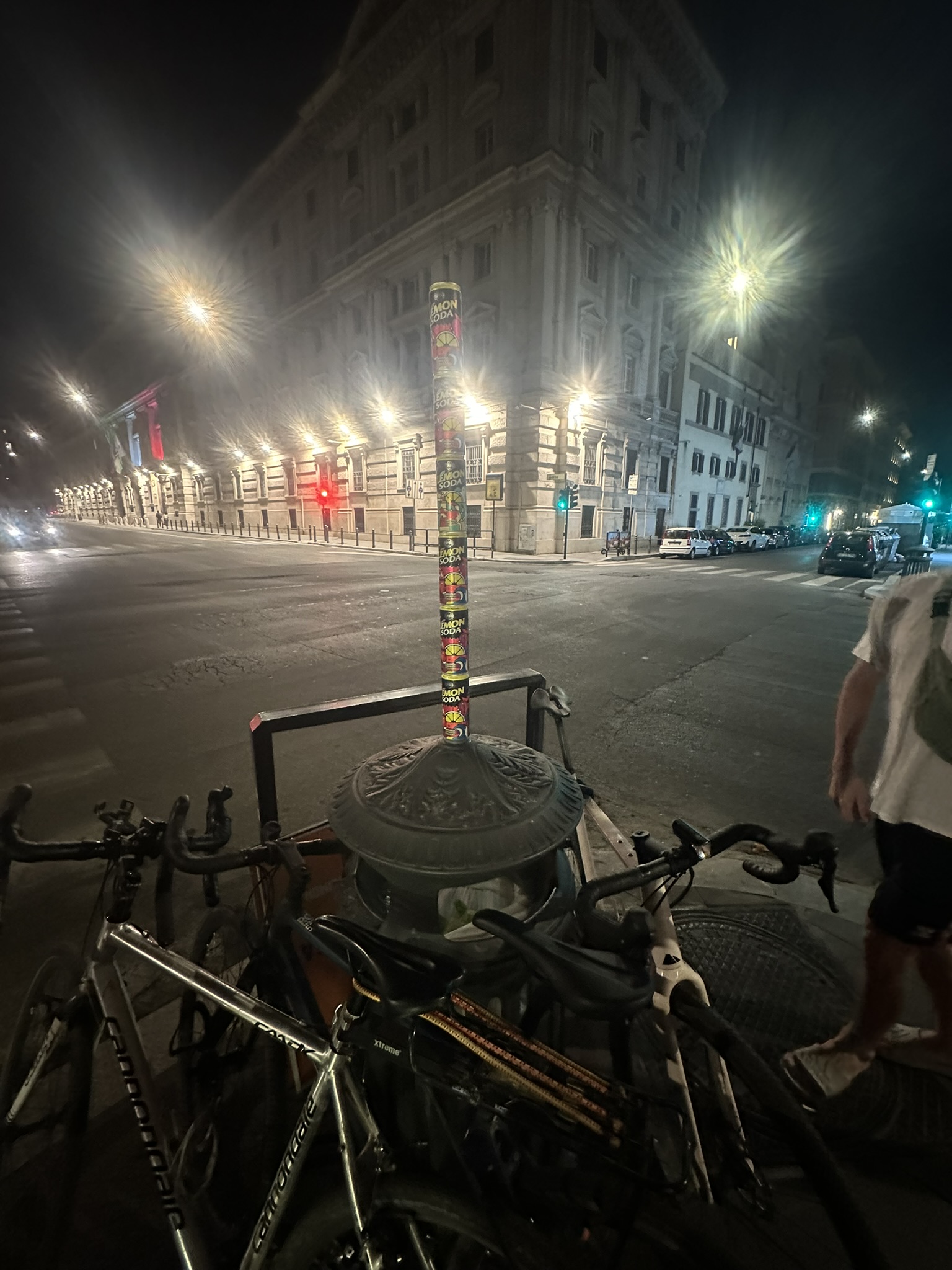 Night city bikes